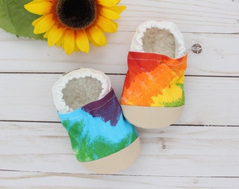 tie dye baby shoes - tie dye baby gift - hippie slippers - tie dye baby shower - rainbow tie dye kids accessories - tie dye slippers