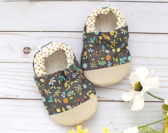 gray floral baby shoes - floral slippers - floral baby shower gift for girl - vegan soft sole kids shoes - toddler moccasins with flowers