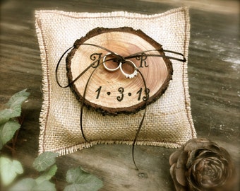 Rustic Burlap Ring Bearer Pillow: Personalized Wood Slice