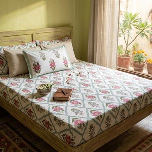 Rajasthani Block Print Bedsheet Set, 100% Premium Cotton King Size Bedcover with 2 Pillow Covers, Traditional Indian Bedspread.
