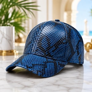 Gorra de béisbol de lujo azul hecha a mano con piel de pitón repujada, estilo western.