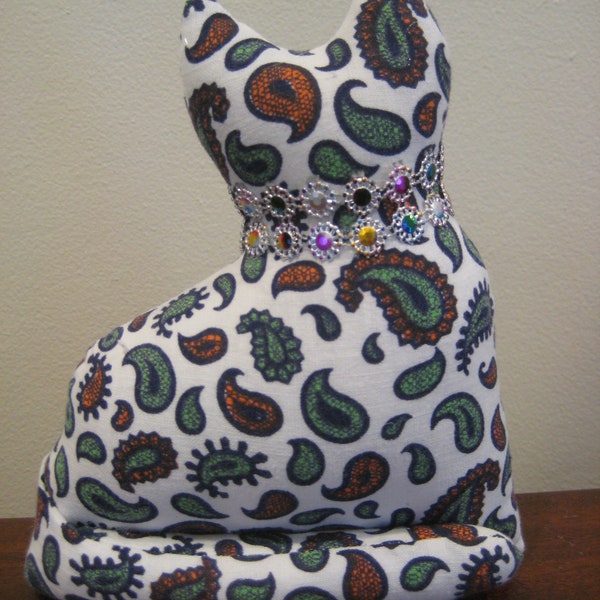 Decorative Cat Shelf Sitter - Vintage Flour Sack Fabric - Small Cat Stump Doll #3