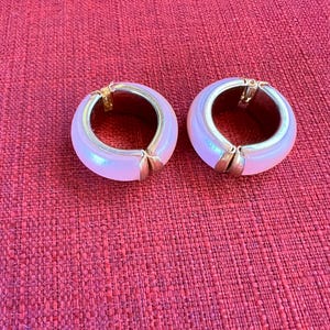 Vintage Pink and Gold Tone Clip on Earrings