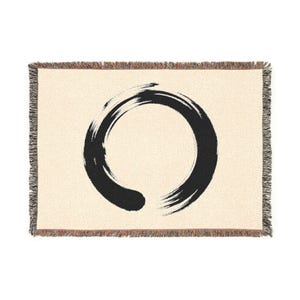 Enso Webdecke mit Pinselstrichmuster | Minimalistische Zen Circle Überwurfdecke
