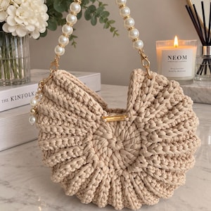 Crochet Beige shell bag