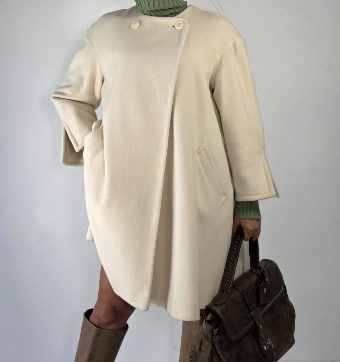 Vintage Ivory Cashmere Wool Coat Garwolin A Line Swing Trapeze Collarless Oversized Virgin Wool 60s Old Money Quiet Luxury Cream Size L, photo 4 sur 5