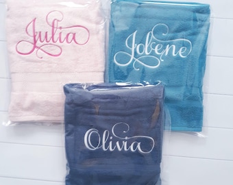 Personalized Embroidered Bath Towel: Custom Name Towel Gift for Christmas, Weddings, Birthdays, or Housewarmings