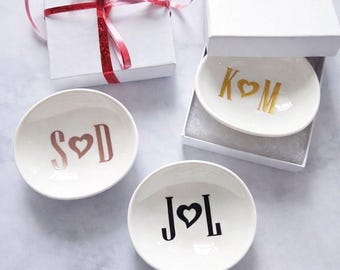 Personalized Couple Ring Dish with Initials & Heart | Engagement Gift, Wedding Ring Holder, Custom Monogram Jewelry Dish, Bridal Shower Gift