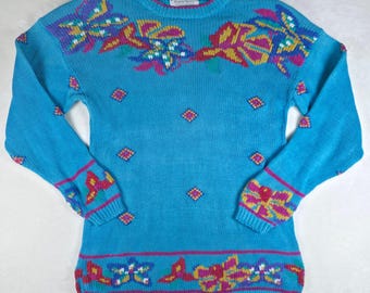 Suéter vintage feminino Karen Scott Hand Knits tamanho médio, com estampa floral turquesa e gola redonda, estilo anos 90.