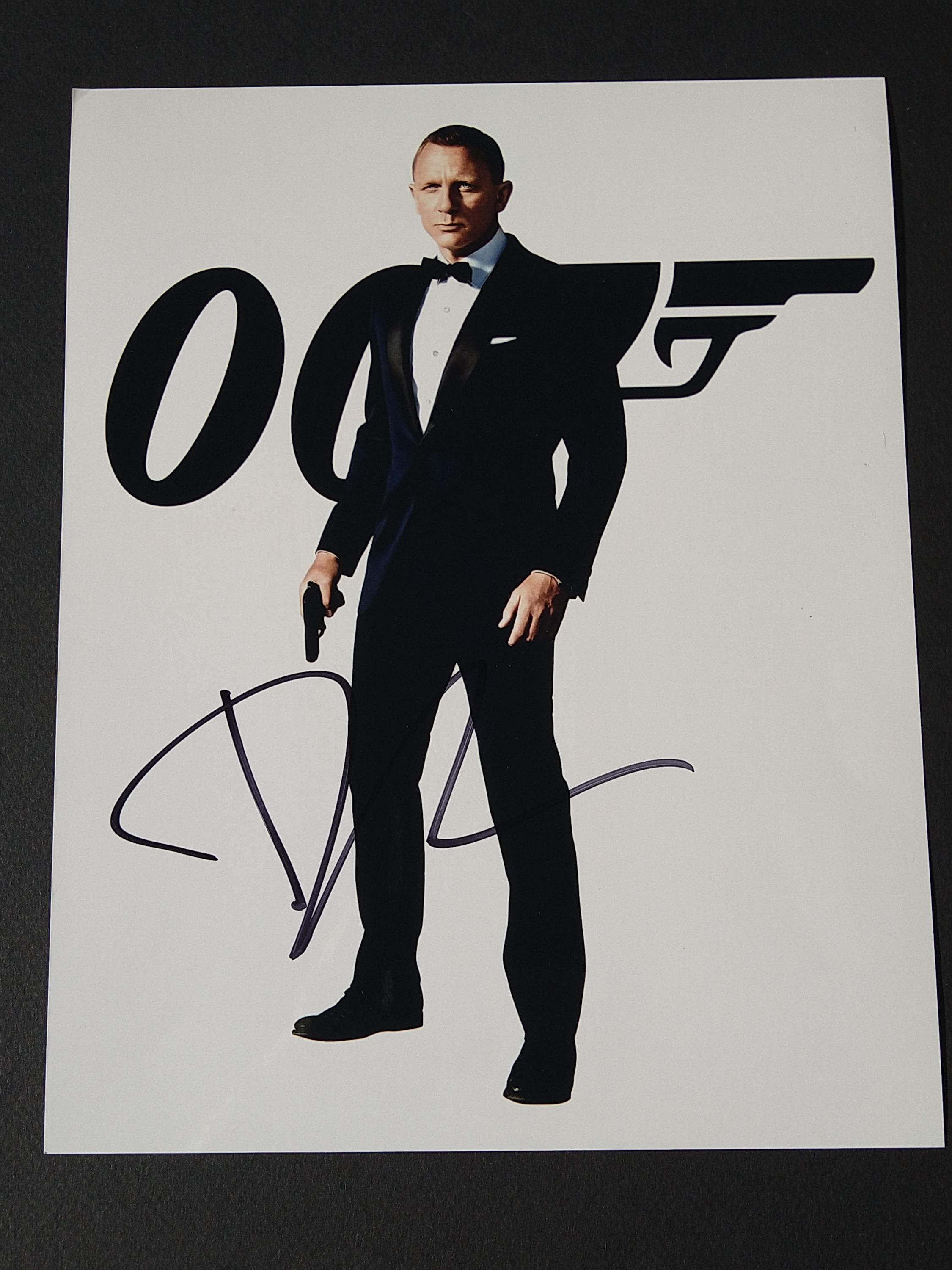 ダニエルクレイグ直筆サイン　007 ダニエル・クレイグ直筆サイン入り写真 - 鑑定書付き - ジェームズ