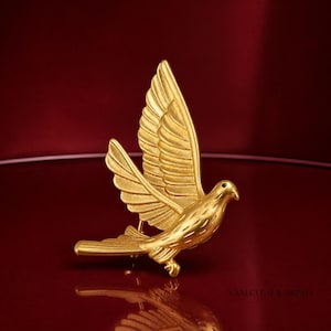 Artisan Handmade Pure Copper Flying Bird Brooch, Gold Tone Winged Bird Lapel Pin