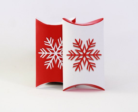 Printable Snowflake Pillow Favor Boxes - Red and White - Printable DIY Chirstmas Candy Box - Table Decor Il_570xn