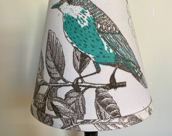 Clip lampshade french script with bird