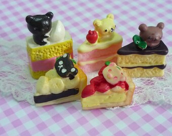 Dollhouse Miniatures 2 Paper Boxes Chocolate Strawberry Dessert Christmas 13626