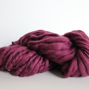 Chunky Yarn, Handspun Yarn, Chunky Merino Wool, Bulky Yarn, Thick and Thin Yarn, Art Yarn, Hand Knitting Onion Color