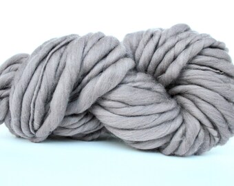 Hand Spun Yarn ,Thick and Thin Yarn,  Super Chunky Yarn,  Fine Merino Wool Yarn, Bulky Yarn, TTY , Cloud Color