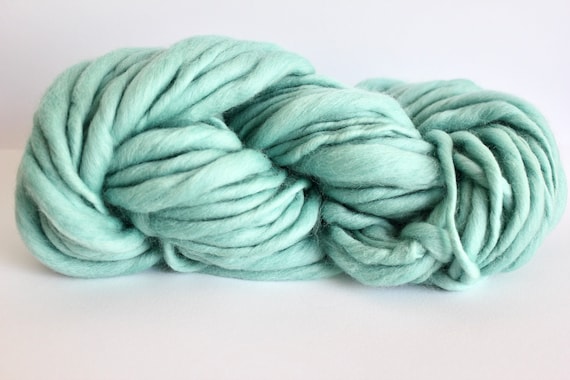 Chunky Yarn, Handspun Yarn, Chunky Merino Wool, Bulky Yarn, Thick and Thin Yarn, Art Yarn, Hand Knitting,  Mint Color Yarn