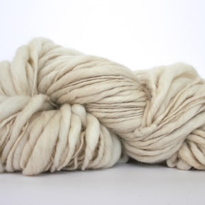100% Alpaca Yarn,  Hand Spun Yarn,  Thick and Thin Yarn, Bulky Yarn, Art Yarn,  Natural White Color
