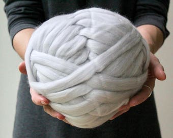 Super Bulky Yarn, Organic Merino Yarn, Blanket Yarn, Super Chunky Yarn, XL Wool, Merino Roving, Fine Merino Yarn, Bulky Yarn, Silver Gray