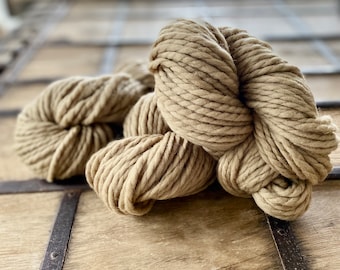 Fio Super Volumoso Millennium, Fio Merino, Fio de Lã, Fio de Manta, Fio XL, Lã XL, Fio Volumoso, Fio de Tricô, Cor Bege