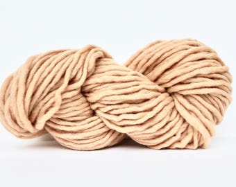 Bulky Light Wool Yarn, Roving Yarn, Chunky Yarn, Wool Yarn, Blanket Yarn, XL Yarn, Big Yarn, Bulky Yarn, Knitting Yarn, Beige Color