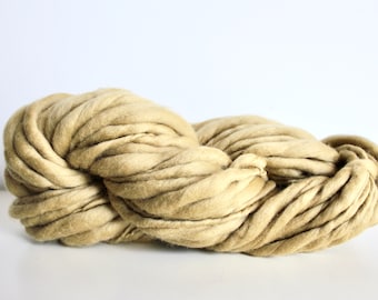 Hand Spun Thick and Thin   Super Chunky  Fine Merino Wool Yarn Sage Color