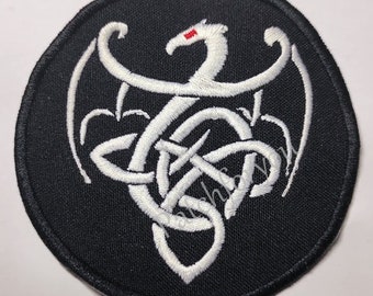Celtic dragon, BUY3 GET4, dimensions 9 X 9 cm.