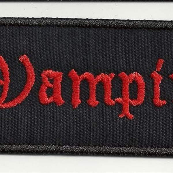 Vampire - geborduurde patch, KOOP 3 KRIJG 4, 3,5 x 8 cm.