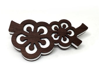 Hanami Brooch