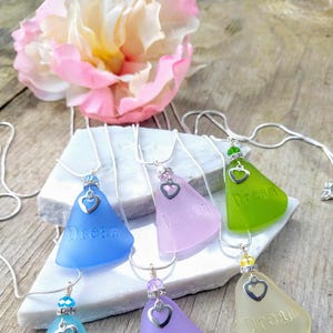 Collar de vidrio marino, regalo para ella, collar de sueños inspiradores, collar con mensaje de sanación personal, regalo de aliento para tiempos difíciles