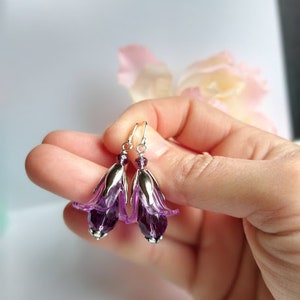 Boucles d'oreilles fleurs claires Boucles d'oreilles pendantes en argent tulipe pourpre Lys cala, bijoux pendantes floraux en lucite image 3