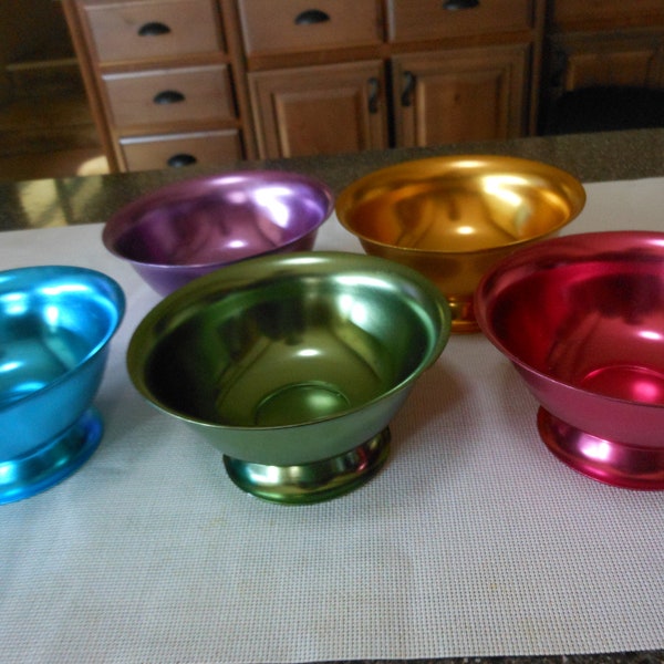 Aluminum Dessert Cups, Retro