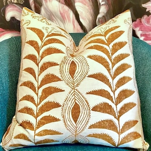 Zanzibar, Tobacco, Penny Morrison Pillow Cover, Ivory and Rust