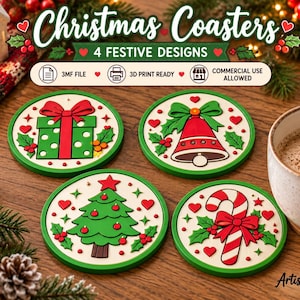 Puede incluir: Cuatro posavasos circulares navideños con diseños festivos de un regalo verde, una campana roja, un árbol de Navidad verde y un bastón de caramelo rojo y blanco. Cada posavasos tiene un borde verde y está decorado con acebo y corazones rojos.