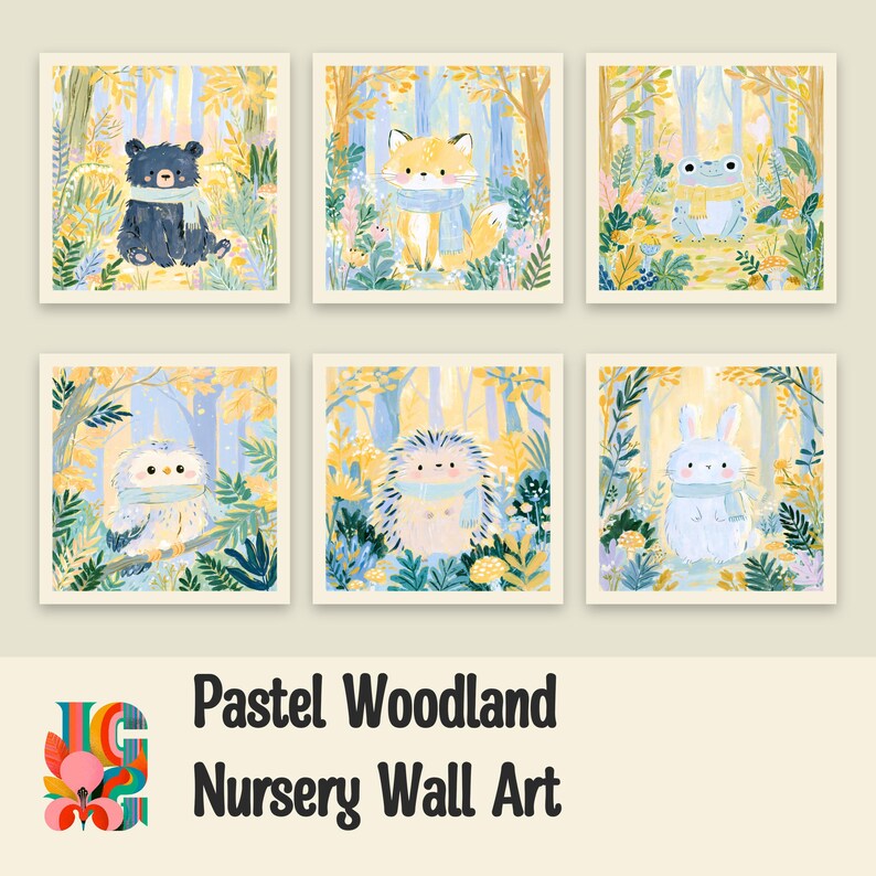 Peut inclure: Un ensemble de six impressions murales carr&eacute;es repr&eacute;sentant un ours noir, un renard, une grenouille, un hibou, un h&eacute;risson et un lapin en for&ecirc;t. Chaque animal porte une &eacute;charpe bleu clair ou jaune parmi des arbres jaunes, foug&egrave;res et champignons. Texte : Pastel Woodland Nursery Wall Art.