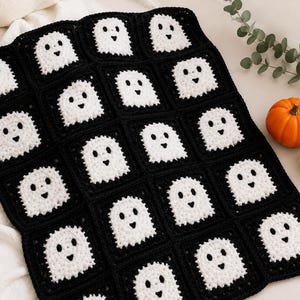 Ghost Granny Square Crochet Pattern, Spooky Halloween Blanket PDF, Beginner Crochet Motif