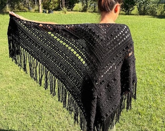 Patrón Chal Crochet Triangular con Flecos y Relieves | Tutorial PDF en Español - INGLES | Nivel Intermedio | Fácil de tejer