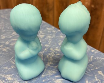 Fenton blue satin praying children