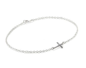 Cross Bracelet- Small Cross Bracelet, Christian Bracelet, Communion Gift, Dainty Bracelet, Cross Jewelry, Silver Cross Bracelet