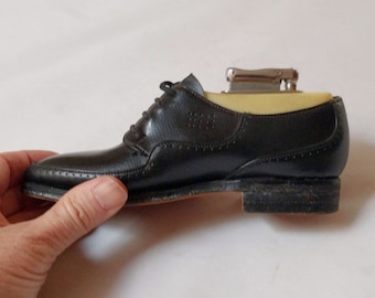 RARE 1964 Leather Shoe Cigarette Lighter, AS IS