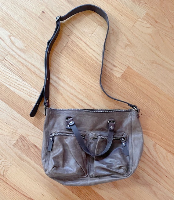 M0851 Canadian Brown Leather Messenger Bag/tote, Adjustable Strap 