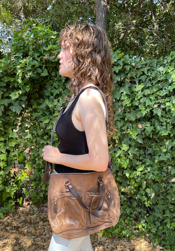 M0851 Canadian Brown Leather Messenger Bag/tote, Adjustable Strap