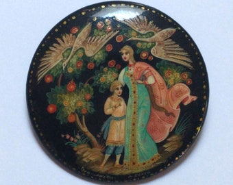 Finely Hand-painted Russian Lacquer Brooch/Pin, Fairy Tale "Magic Swan Geese" Beautiful Delicate Details, Signed, 1.75" Diameter