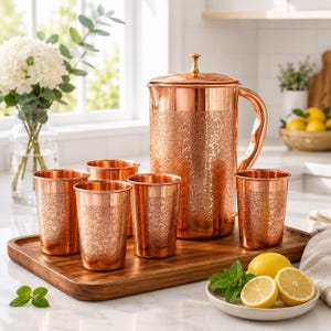 Vattenkanna i 100 % ren koppar, 1,5 l kopparkanna med 2 glas, ayurvedisk dricksvattenbehållare, handgjord graverad vattenkanna
