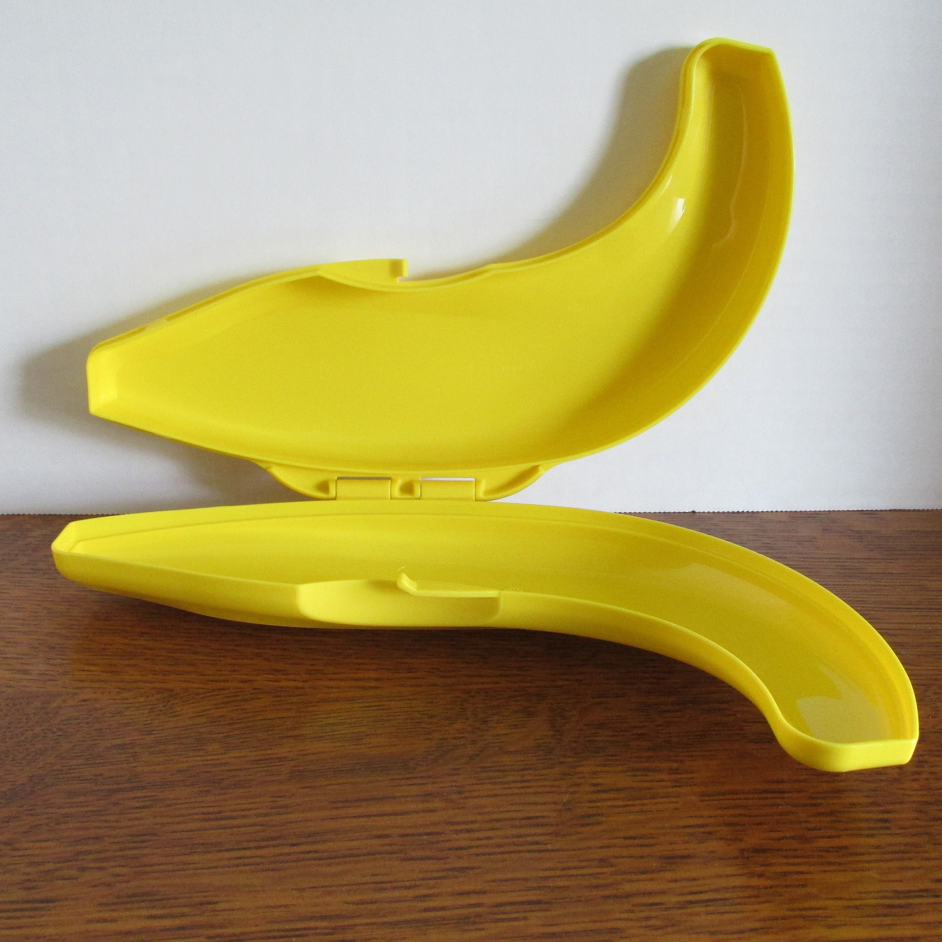 Vintage Tupperware Banana Keeper Bright Yellow No. 616 Etsy