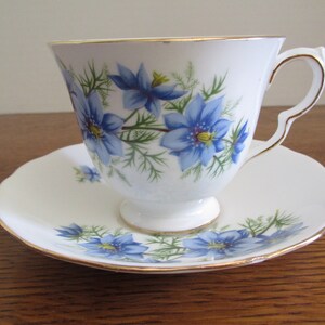 Vintage Bone China Tea Cup & Saucer  Queen Anne England