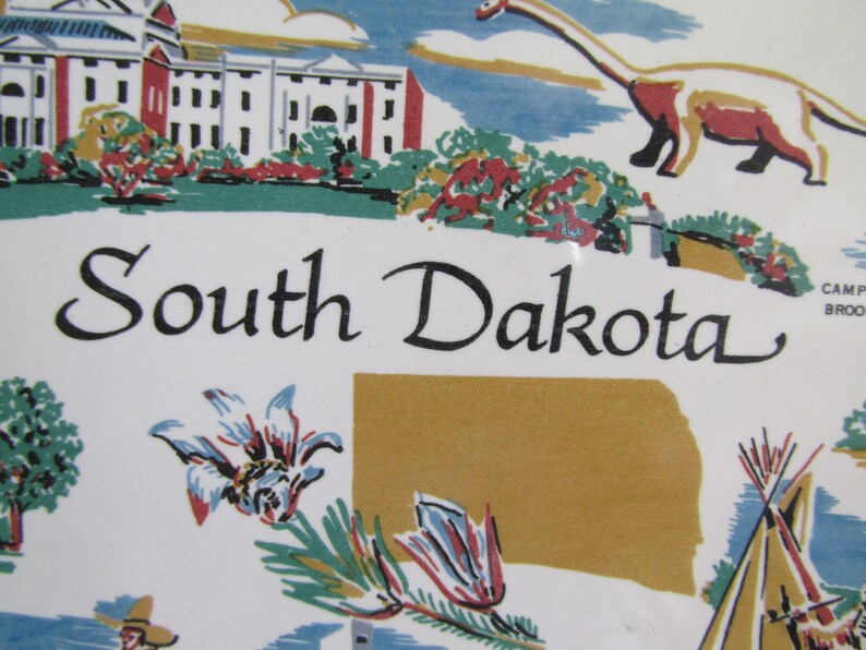 Vintage South Dakota Souvenir Plate Badlands National Monument Mount Rushmore image 2