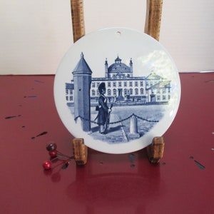 Vintage Fredensborg Palace Souvenir Plaque  Denmark Royal Copenhagen China
