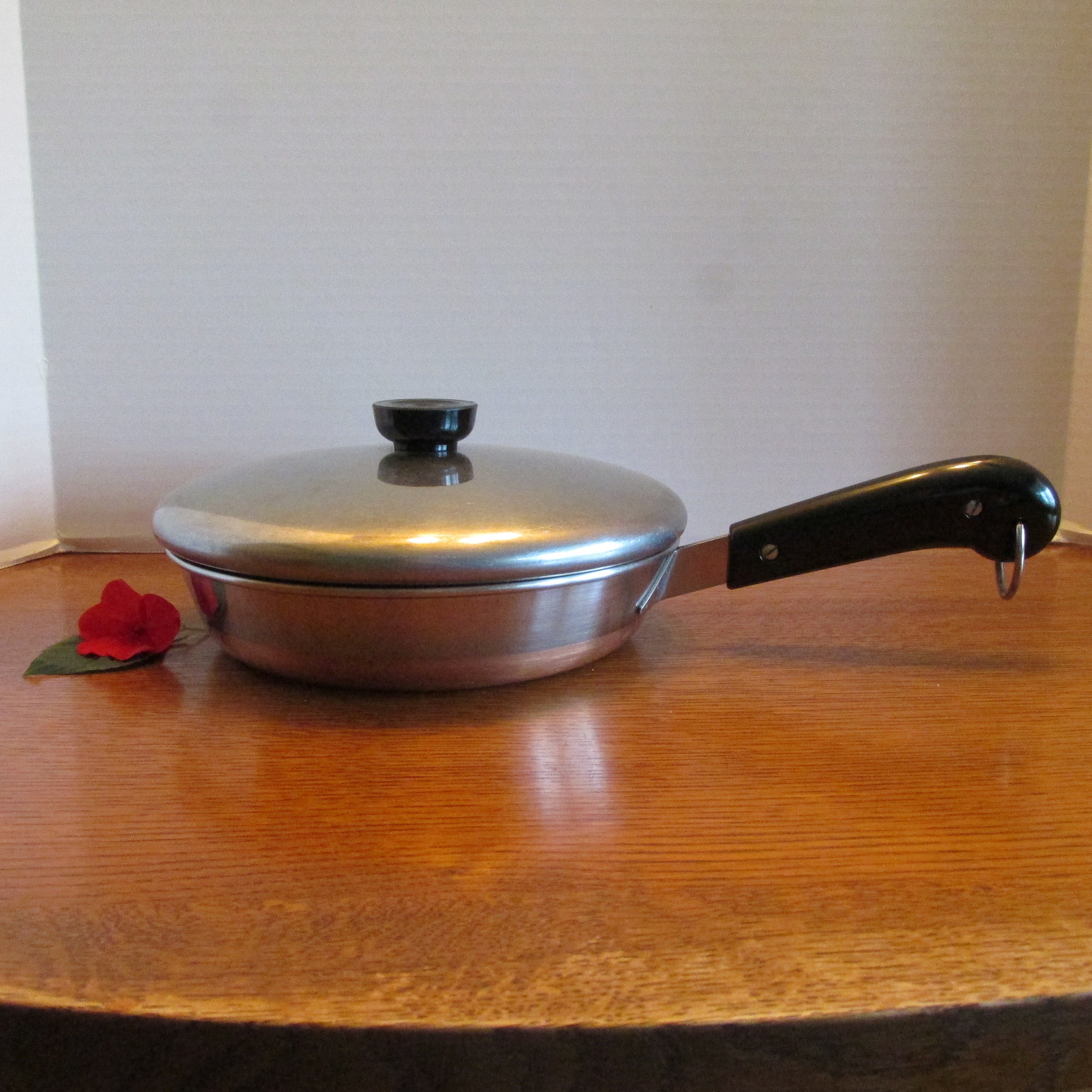 Revere Ware Replacement Stainless Steel LID 8 inch Skillet or Pot (7-3/4  rim)