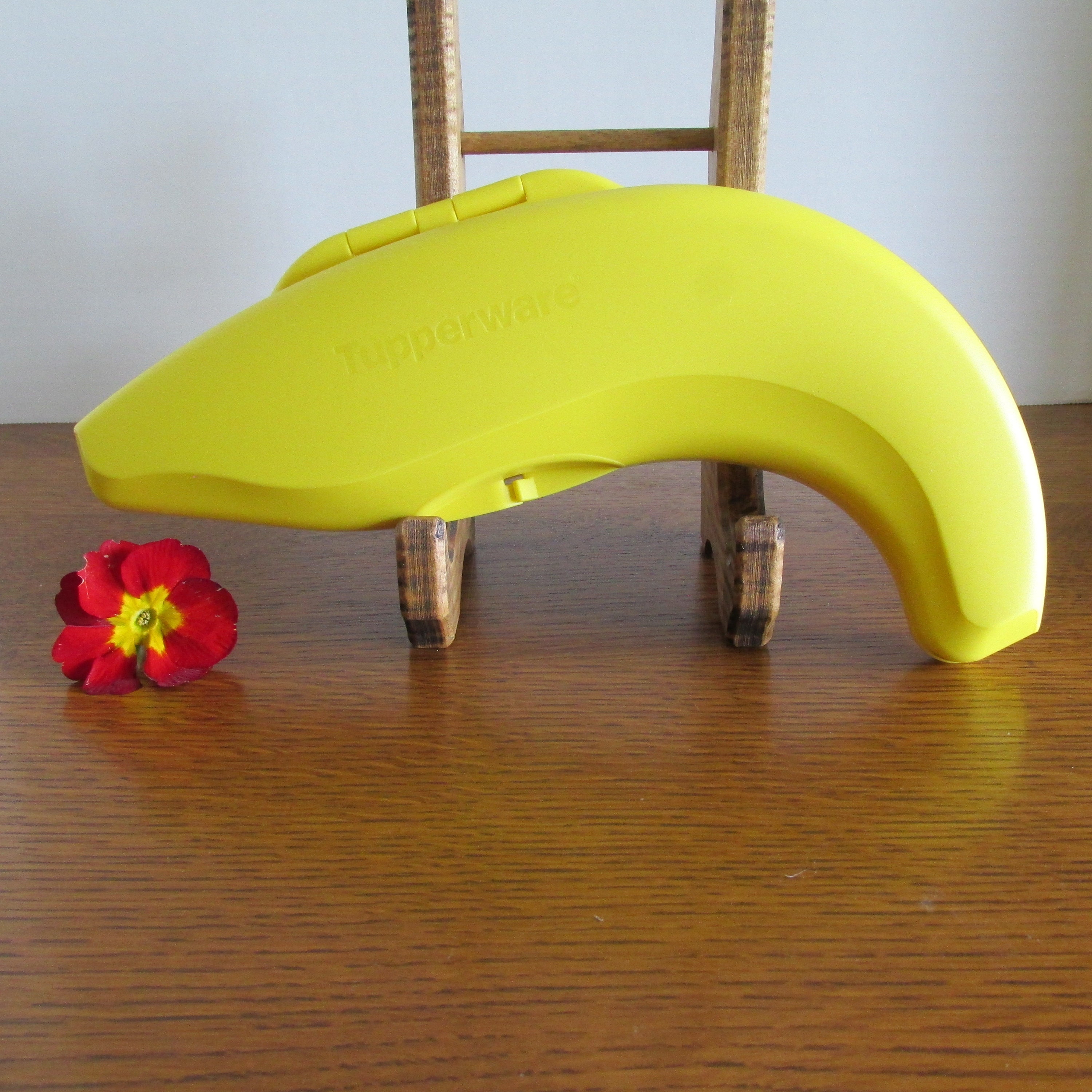 Vintage Tupperware Banana Keeper Bright Yellow No. 616 Etsy